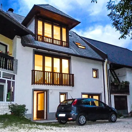 Floranneve Vikendica