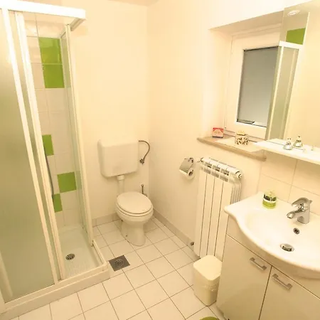 Počitniška hiša Floranneve *