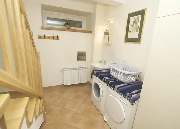 Floranneve بوويتش